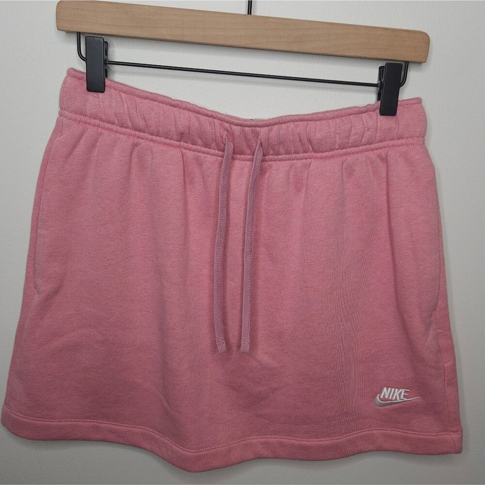 Nike Women's sportswear Club Fleece Skirt Mini Skirt in Soft Pink NWT - Picture 7 of 13